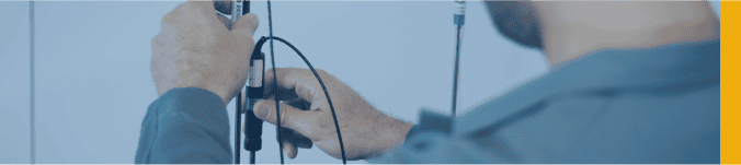 photo technicien metrologue etalonnage sonde de temperature